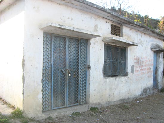 Village-Panchayat-Ghar-Budogi